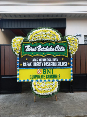 Papan Bunga Duka di Oksamol