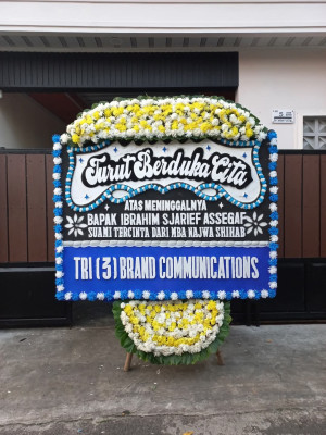Papan Bunga Duka di Oksamol